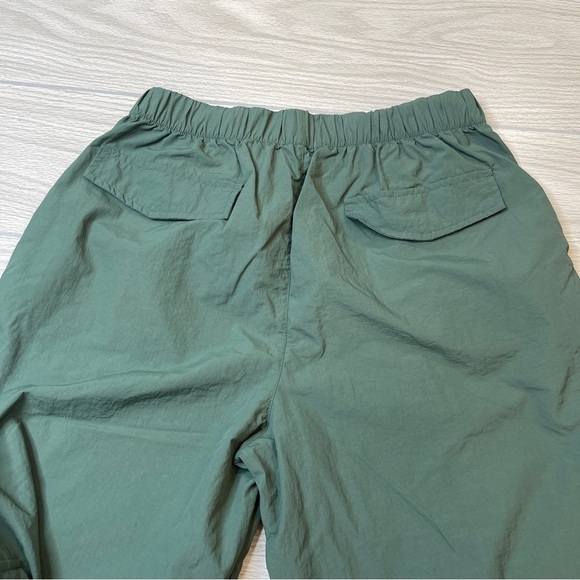 Wilo The Label Anthropologie Green Nylon Parachute Cargo Pants Women’s size M - Picture 5 of 13